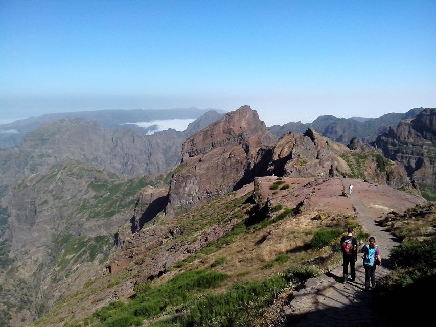 Eastern Madeira: Full-Day Tour with Rum Tasting - Pico do Arieiro: the 4-seasons feeling, and how to shoot it