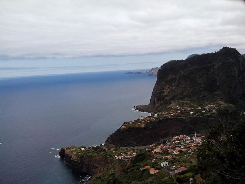 Eastern Madeira: Full-Day Tour with Rum Tasting - Santana: thatched houses, terraces, and your lunch break