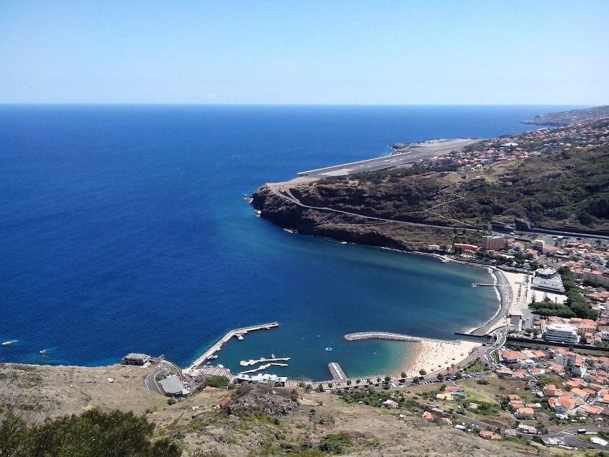 Eastern Madeira: Full-Day Tour with Rum Tasting - Guindaste skywalk: quick steps, big ocean drop