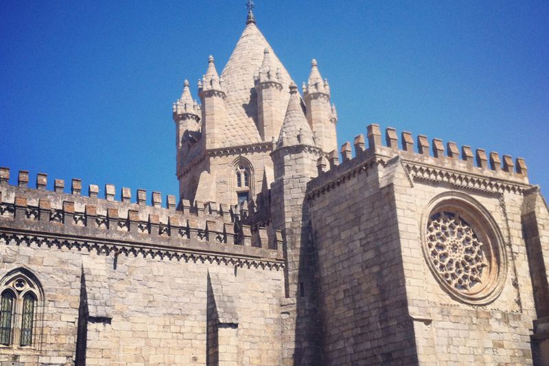 Évora and Megaliths Full-Day Tour from Lisbon - Included extras that make the day easier
