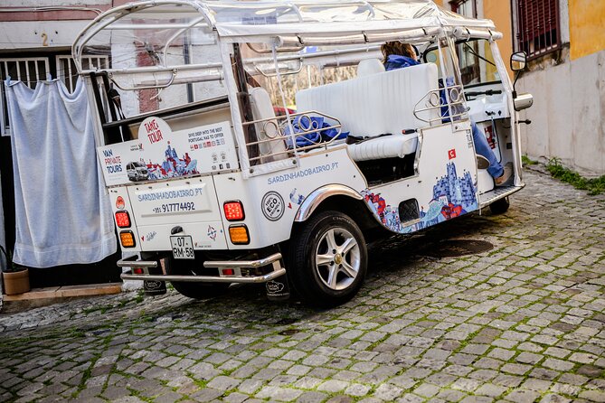 Expert Plus Lisbon Tour with Local Guide in Private Eco Tuk Tuk - A museum moment by the river, then back into town