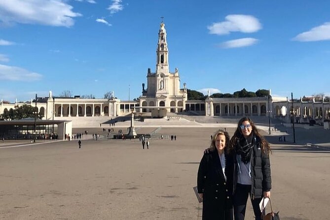 Fatima, Valinhos, Nazaré, Óbidos on Private tour - Fátima: the sanctuary complex and why 1.5 hours is enough