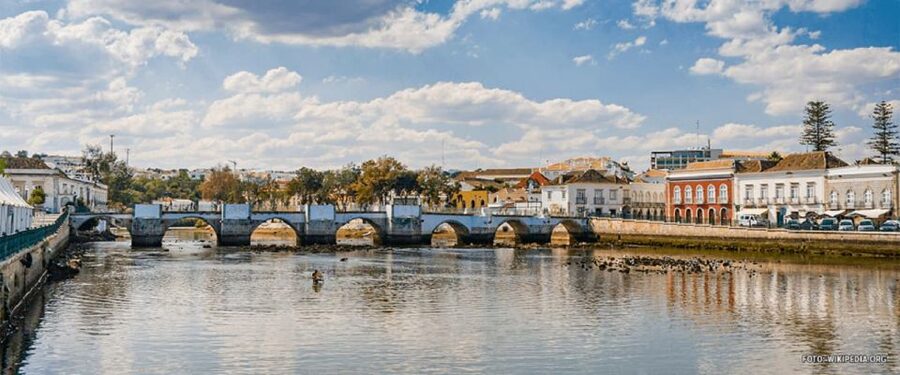 From Albufeira: Full-Day Tour of Algarve Eastern's Finest - Vila Nova de Cacela Velha: panoramic sea views to close the loop