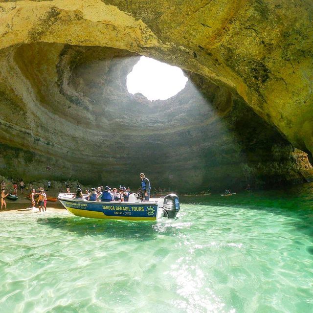 From Benagil: Coast Boat Tour with Benagil Cave - What you see on the coast: caves, coves, and the Alfanzina Lighthouse