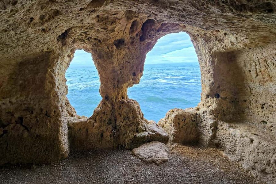 From Faro: Benagil Cliffs Hiking & 4 Treasures Experience - Stop 1 at Praia da Marinha: Titanic, heart, and bridge on 24-million-year-old cliffs