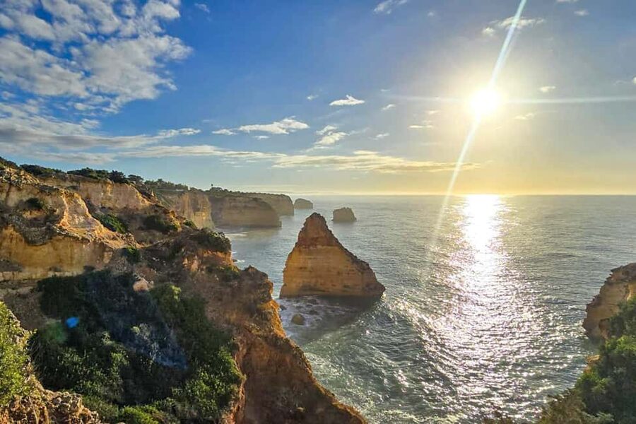From Faro: Benagil Cliffs Hiking & 4 Treasures Experience - Getting there from Faro: pickup timing and the van ride rhythm