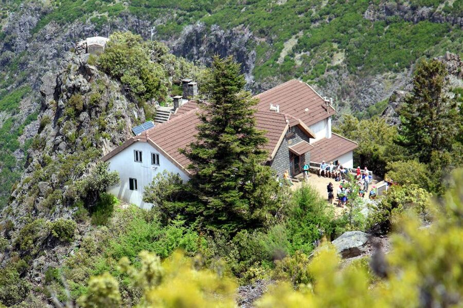 From Funchal: Madeira Peaks Mountain Walk - Starting the hike: where the steep parts show up