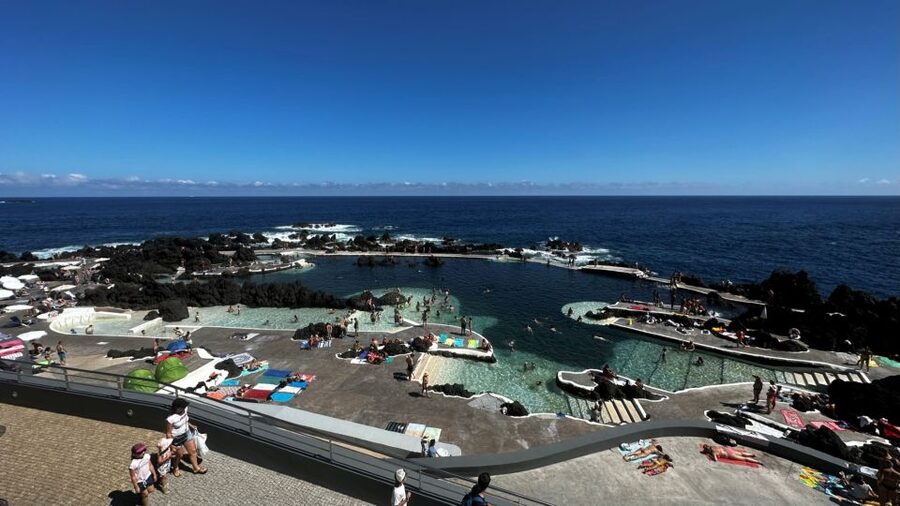 From Funchal:West Madeira Open-roof 4x4 Day Tour with Pickup - Ponta do Sol and the final photo moments back toward Funchal or Caniço