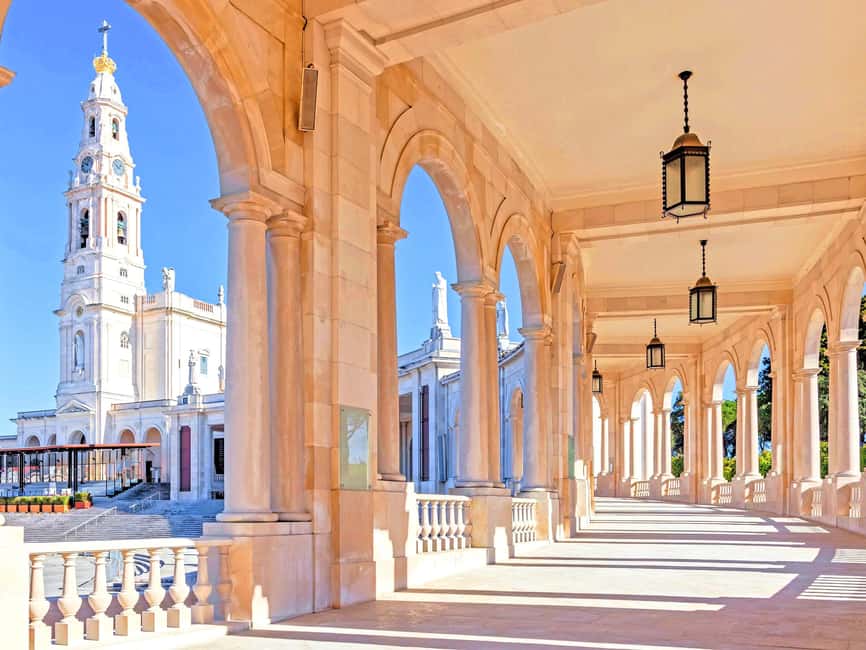 From Lisbon: Fatima, Nazaré, and Obidos Small Group Tour - The Guide Factor: Why Explanations Change Your Day