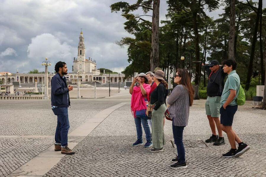 From Lisbon: Fátima, Óbidos, and Nazaré Small Group Day Tour - Key highlights to look forward to