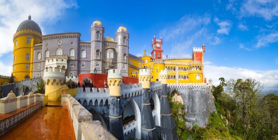 From Lisbon: Sintra Tour - Pena, Regaleira & Monserrate - Key moments to look for