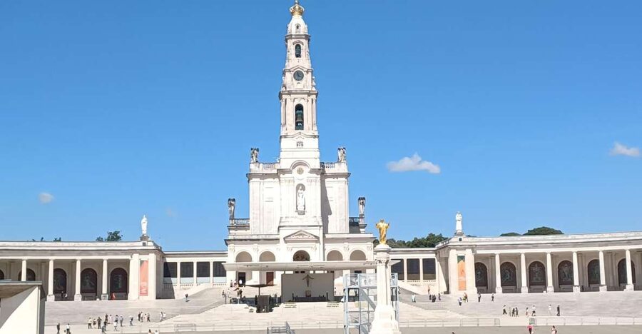 From Lisbon: Small Group Fátima & Little Shepherds Town Tour - Lisbon to Fátima, without the early wake-up stress