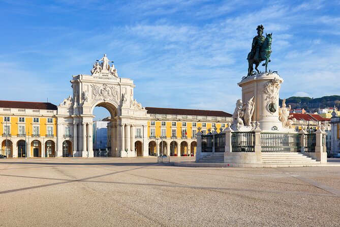 From Lisbon: Small Group Sintra, Pena Palace, Cascais & Belém - The guide factor: what a great day depends on