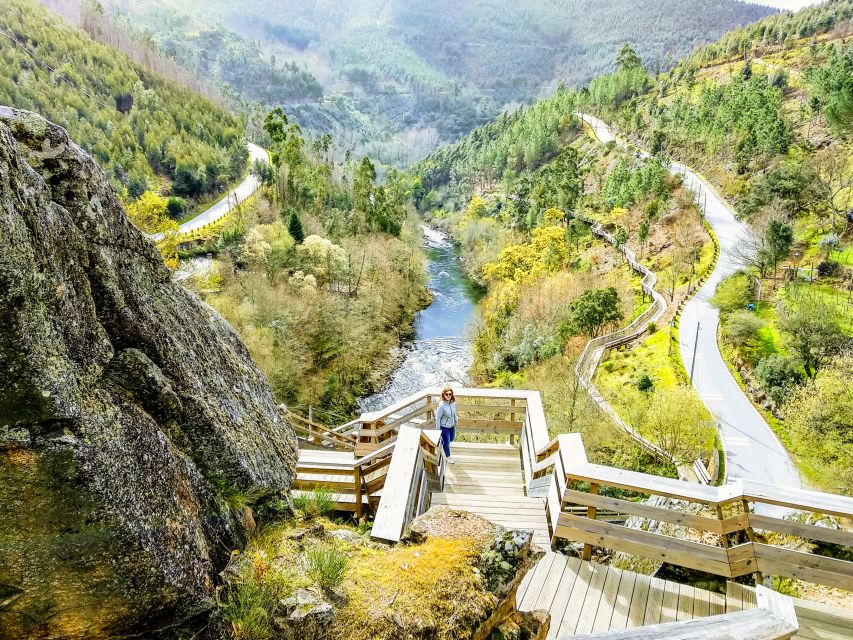 From Porto: Aveiro, Paiva Walkways, & Suspension Bridge Tour - 5km downhill on the Paiva Walkways: what easy-medium really feels like