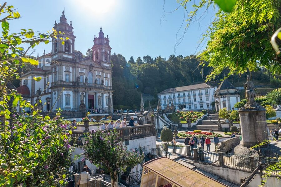 From Porto: Braga and Guimarães Full-Day Trip - Braga Cathedral and the Old Center: Church Art, Plazas, and Lunch Break