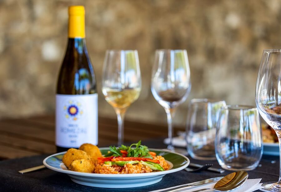 From Porto: Douro Valley w/ Boat Tour, Wine Tasting & Lunch - From Porto to the Douro: why this day works