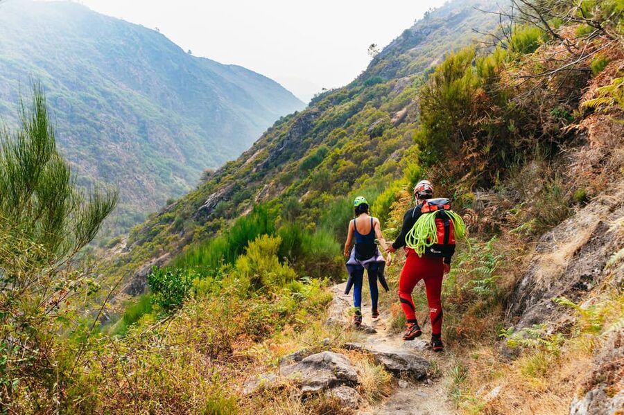 From Porto: Gerês National Park Canyoning Trip - Entering the canyon: how the route feels from the first splash