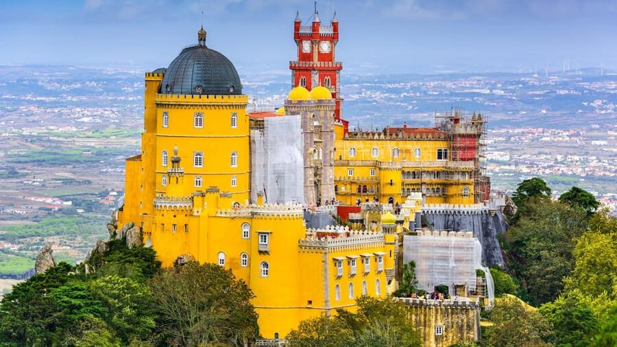 From/To Lisbon: Sintra Hop-on Hop-off Tickets + Audio Guide - Bus drivers and uphill reality: why the ride is part of the experience