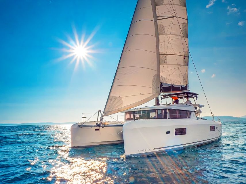 Funchal Bay: Dolphin & Whale Watch Luxury Catamaran Cruise - From Atlantic Pearl to the Open Sea: How the Cruise Starts