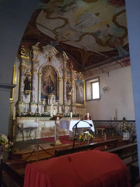 Funchal: Nuns Valley Short Stroll with Mountain Surroundings - Eira do Serrado at 1,094 metres: the easy stroll that earns its views