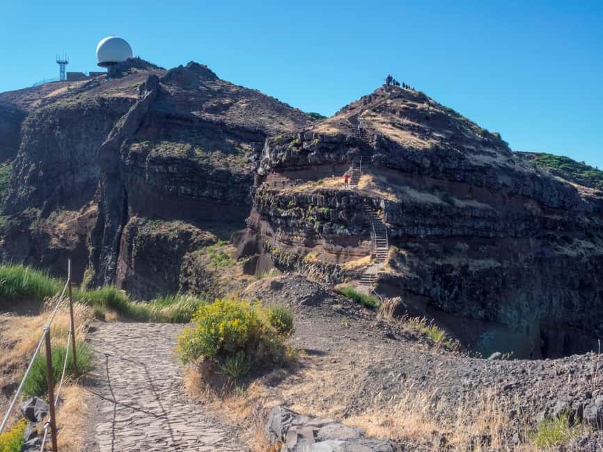 Funchal: Pico do Arieiro & Pico Ruivo Hiking Transfer - The main hike: 10 km with a serious rhythm change