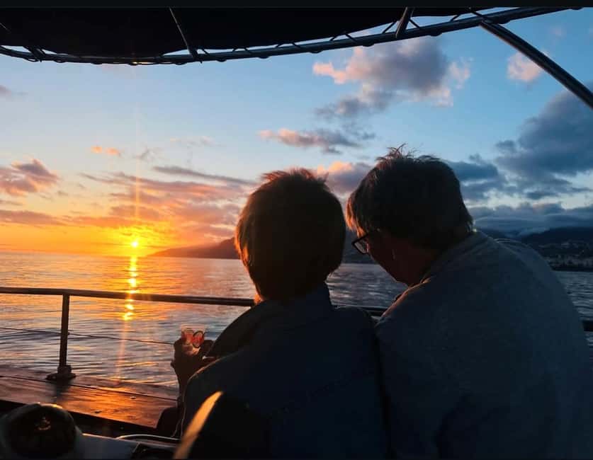 Funchal: Sunset Tour on Traditional Madeiran Boat w/ Drinks - Drinks, music, and the crew’s keep-it-flowing style