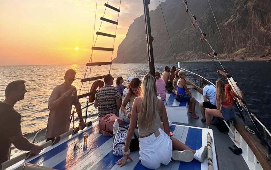 Funchal: Sunset Tour on Traditional Madeiran Boat w/ Drinks - Who should book this Madeira sunset boat tour