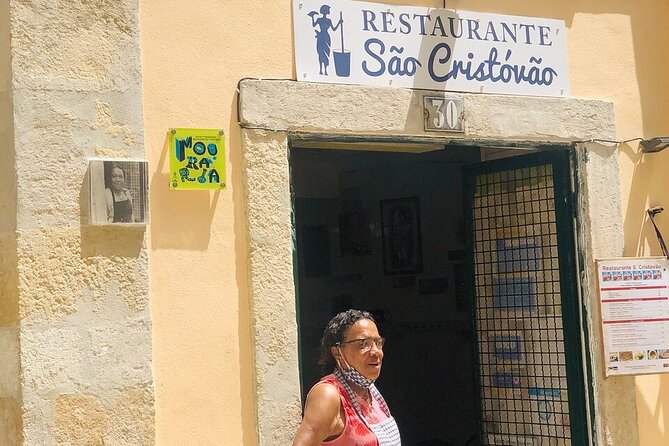 Half Day Historical Walking Tour about the Slave Trade in Lisbon - Baixa, Rossio, and Restauradores: seeing everyday life systems in the city