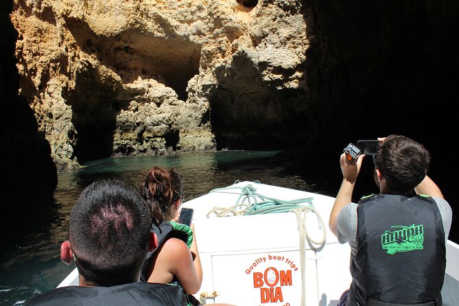 Half-Day Sailing Tour in Baia de Lagos with Lunch - Sailing the Bay of Lagos in four hours, the relaxed way