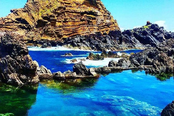 Jeep Tour Amazing West to Natural Pools -Full-Day - Câmara de Lobos and the climb toward Cabo Girão