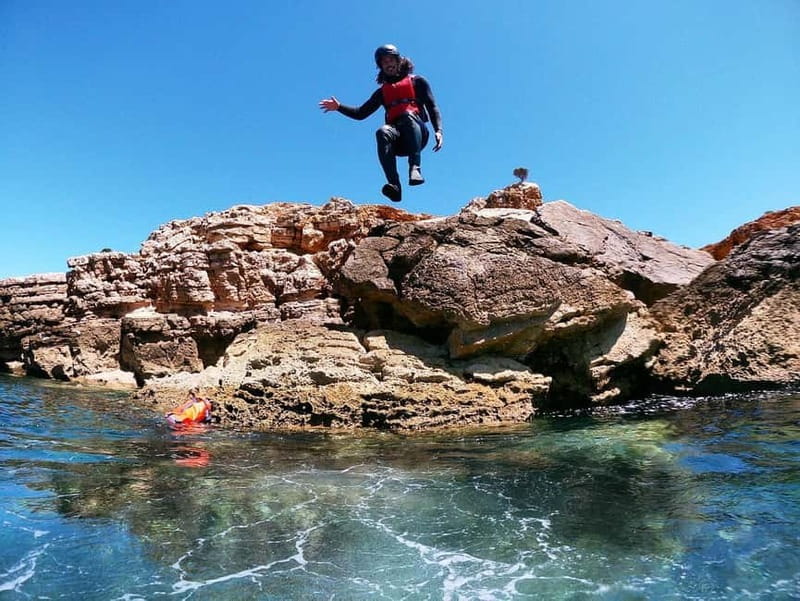 Lagos: Algarve Coasteering and Snorkeling Adventure - Small-group setup: why max 14 people makes a difference on this kind of day