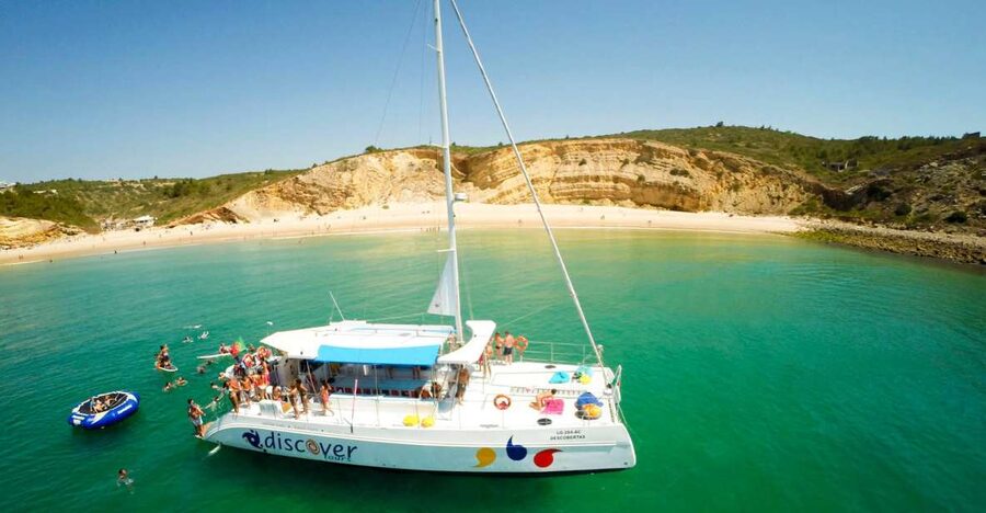Lagos: Piedade Caves & Coastline - Catamaran - Stepping onto a Lagos catamaran at Marina de Lagos