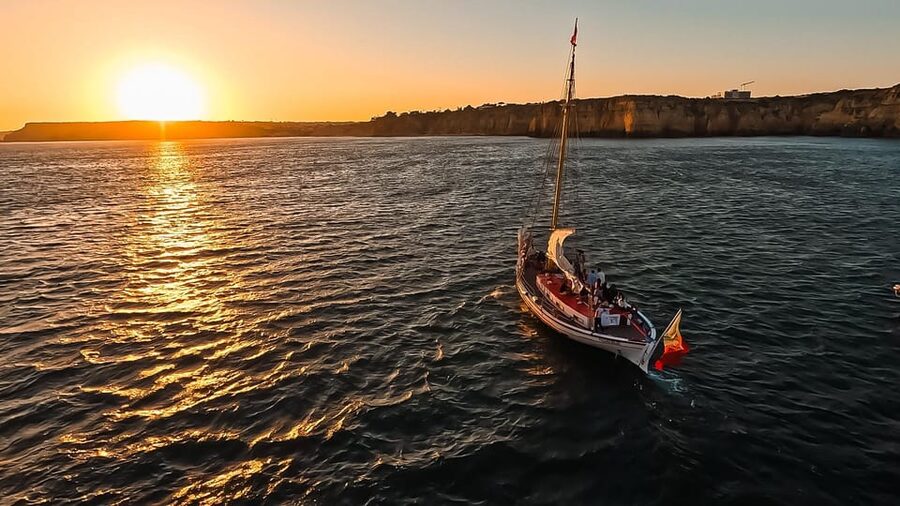 Lagos: Sunset Sail aboard a Traditional Boat with Prosecco - No Sailing Lessons Needed: How the Ride Works