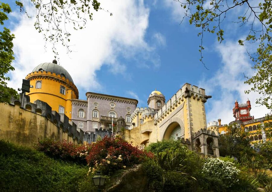 Lisboa: Sintra, Pena, Regaleira, Roca Coast, & Cascais Tour - Quinta da Regaleira: symbolism you can actually see