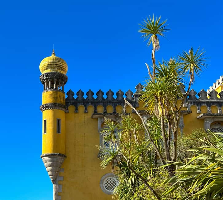 Lisboa: Sintra, Pena, Regaleira, Roca Coast, & Cascais Tour - Cascais for lunch and free time: a calmer ending