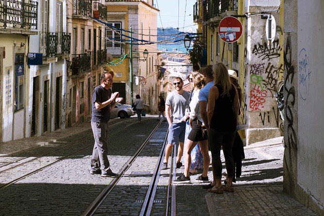 #LisboaLove Walk - Route design: alleys, courtyards, and shortcuts that keep it feeling local