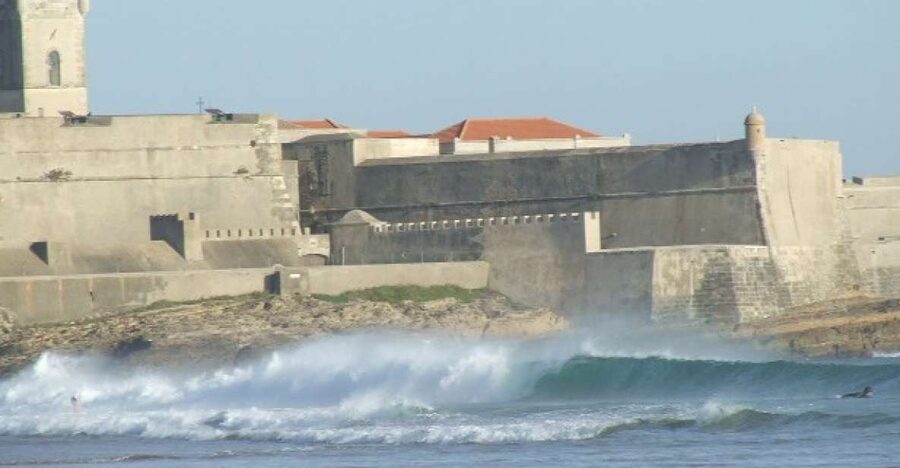 Lisbon: 1.5-Hour Surf Lesson - Getting in the water: small group coaching that actually helps