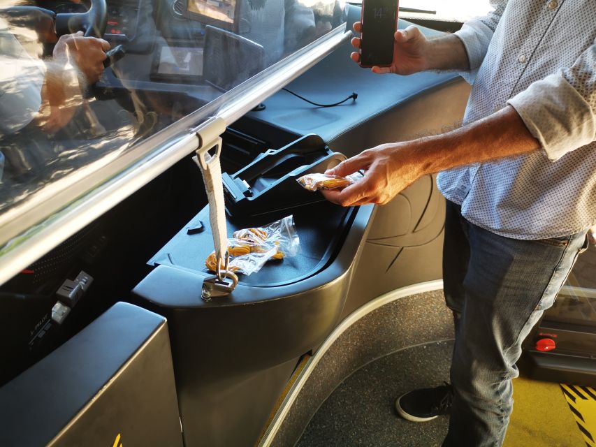 Lisbon: 1-or 2-Day Hop-On Hop-Off Bus Tour - Comfort on open-top buses in Lisbon weather