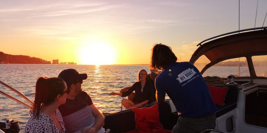 Lisbon: 2-Hour Sunset Sailing Tour on Luxury Sailing Yacht - Why This 2-Hour Sunset Sail Makes Lisbon Click