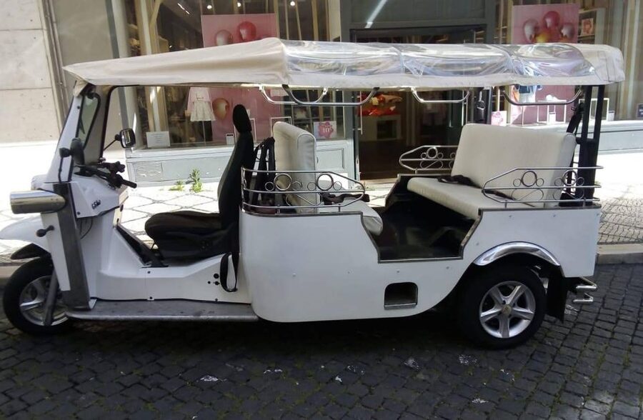 Lisbon: 3-Hour Sightseeing Tuk-Tuk Tour with Free Pickup - Electric tuk-tuks are the smart way to start Lisbon