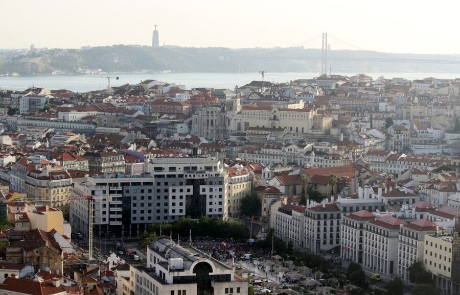 Lisbon: 3-Hour Tour by E-Bike - The Guide Makes the Difference: Stories, Context, and Route Changes