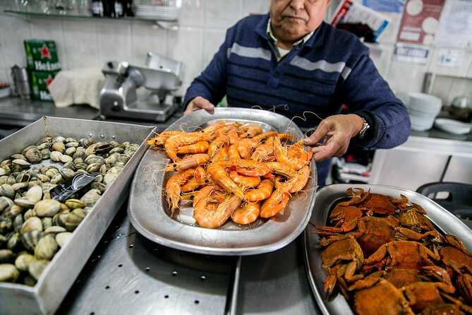 Lisbon Awakens: A Culinary Crossroads, Reborn. - Jardim da Parada, custard tarts with an art-history bonus