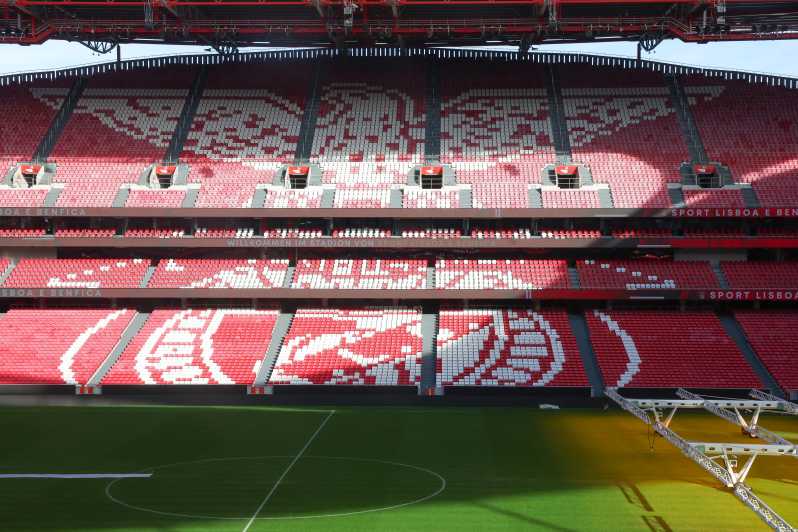 Lisbon: Benfica Luz Stadium Tour with Souvenir Scarf - Getting there and the simple start at Door 17