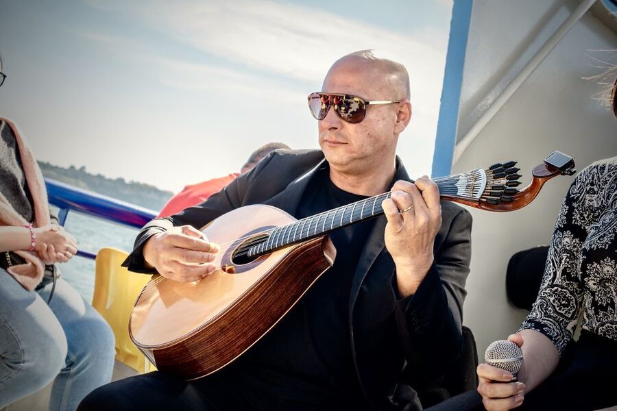 Lisbon: Boat Cruise with Live Fado Performance and a Drink - Why this Lisbon Tejo cruise with live Fado is a smart pick