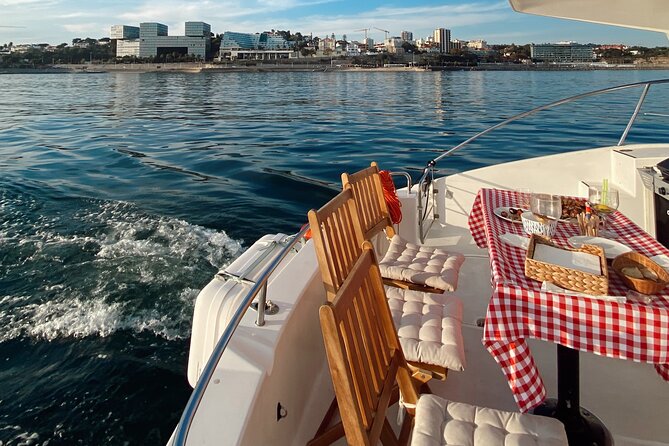 Lisbon: Catamaran Luxury Sunset and Wine Tour - Price and value for a 2-hour Lisbon sunset experience