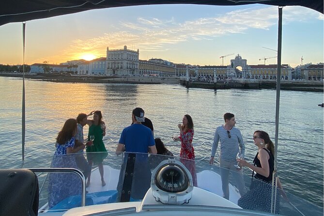 Lisbon: Catamaran Luxury Sunset and Wine Tour - Who should book this Lisbon sunset wine tour