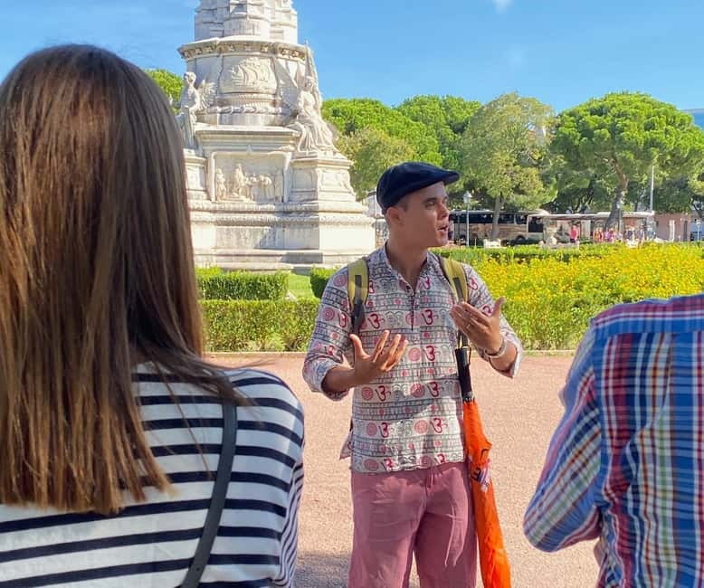 Lisbon: City Highlights Guided Walking Tour - Starting at Praça do Comércio: How the Tour Sets the Scene