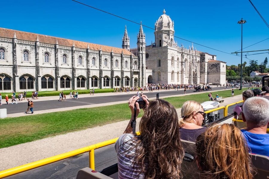 Lisbon: City Sightseeing Hop-On Hop-Off Bus Tour - Optional Boat Tour on the Tagus: How to pair it with Belém time
