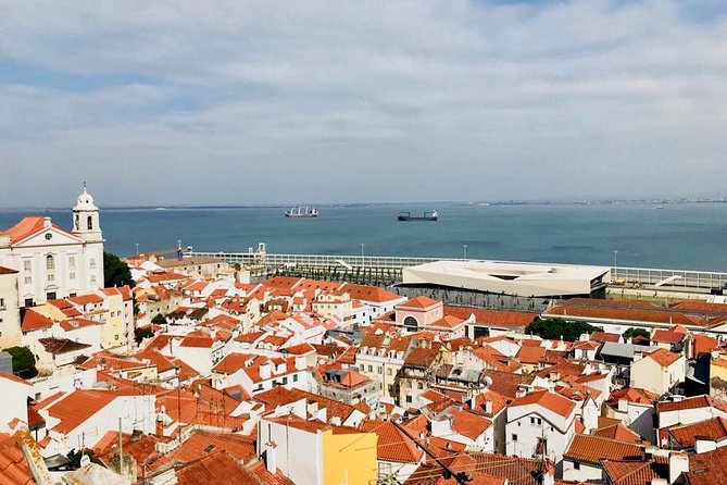 Lisbon: City Tour by Tuk Tuk - Estrela Basilica: Baroque architecture you can actually admire up close