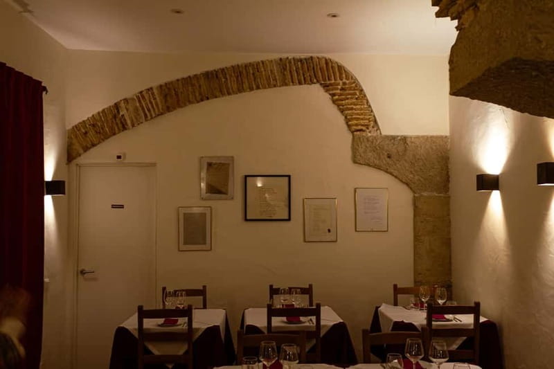 Lisbon: Dinner with Rising Stars of Fado at Canto do Poeta - Timing in Lisbon: arrive with a little buffer